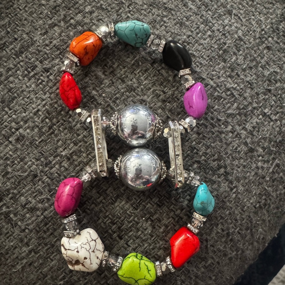 Colorful, chunky bracelet - Picture 3 of 5